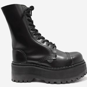 UNDERGROUND ENGLAND STEELCAP PLATFORM BOOTS